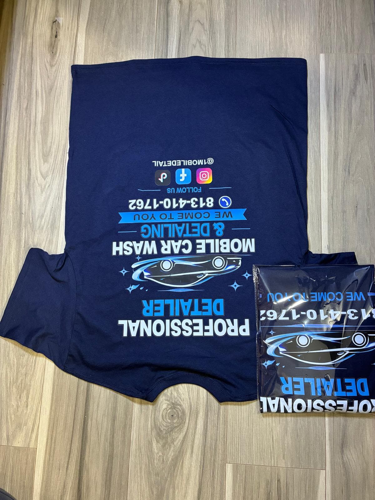 Camisa azul marino de Mobile Car Wash & Detailing